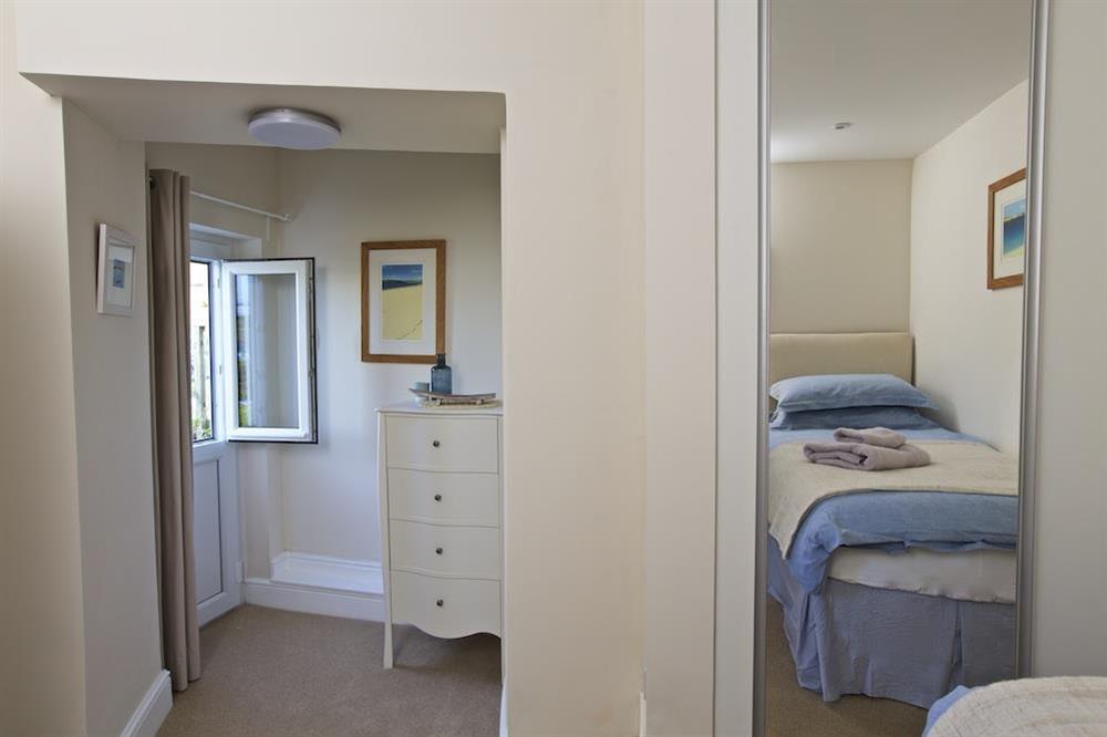 Single bedroom (photo 2) at 4 The Salcombe in , Salcombe