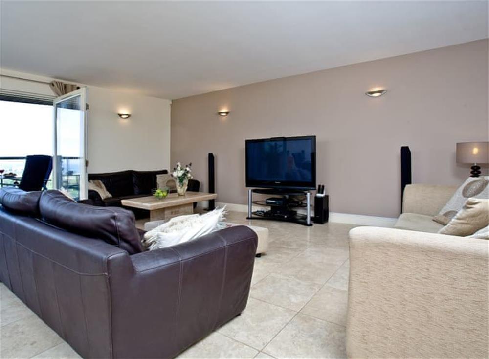 Living area at 4 The Vista in Newquay, North Cornwall