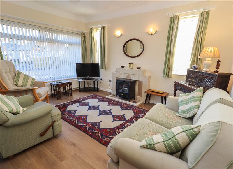 This is the living room (photo 2) at 4 Venables Road, Blacon