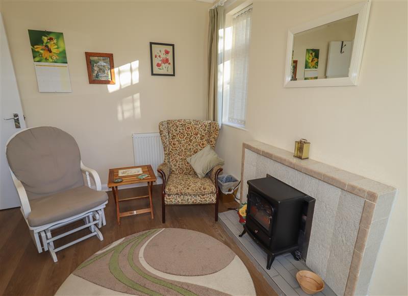 This is the living room (photo 6) at 4 Venables Road, Blacon