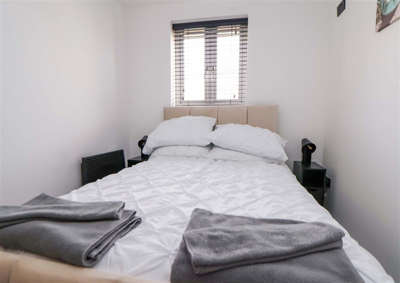 Bedroom (photo 2) at 4 Willow Grove - Freehold, Talacre