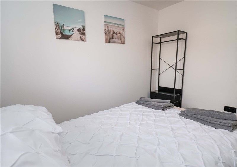 One of the 2 bedrooms (photo 2) at 4 Willow Grove - Freehold, Talacre