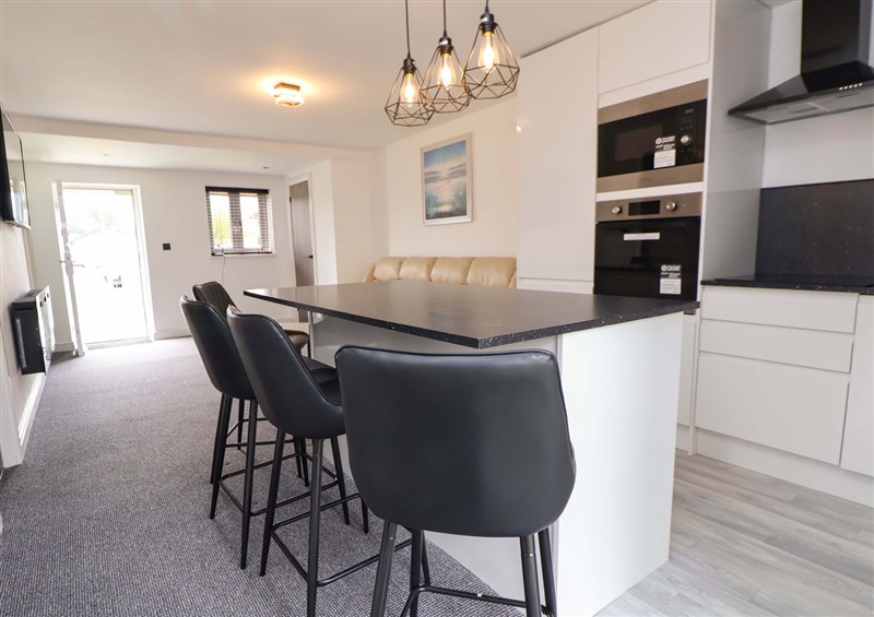 The dining room (photo 2) at 4 Willow Grove - Freehold, Talacre