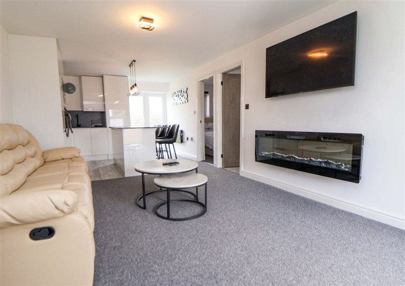 The living room (photo 2) at 4 Willow Grove - Freehold, Talacre