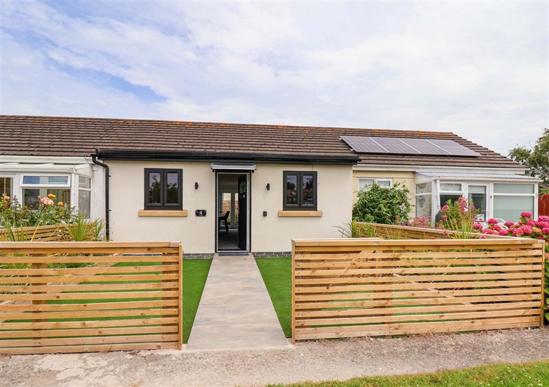 This is the setting of 4 Willow Grove - Freehold at 4 Willow Grove - Freehold, Talacre