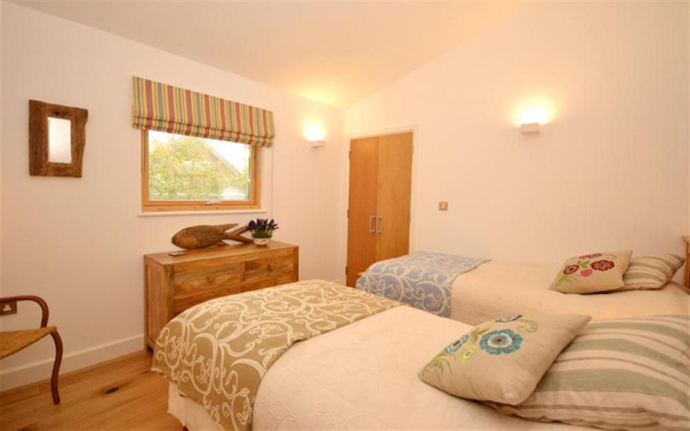 Second twin bedroom at 40 Talland in Talland Bay