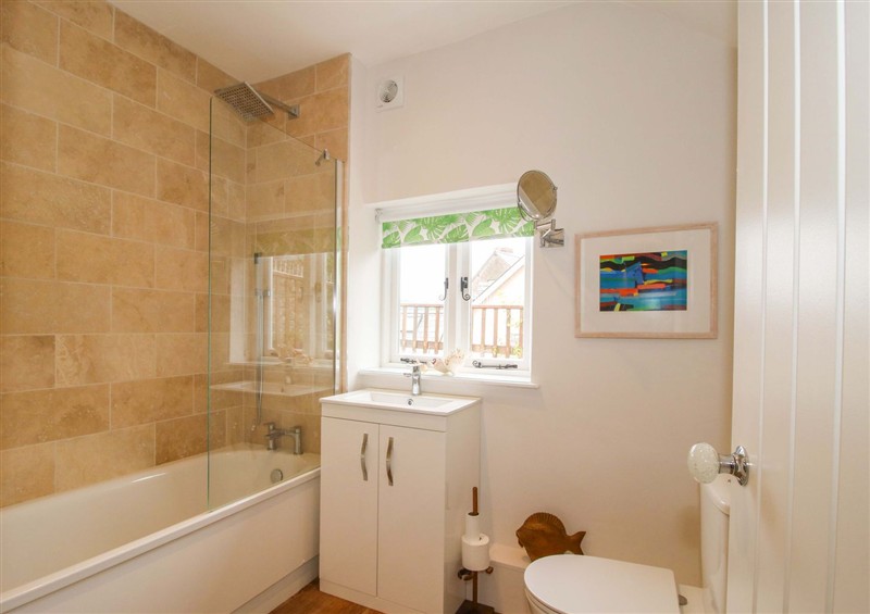The bathroom (photo 2) at 41 High Street, Bishops Castle