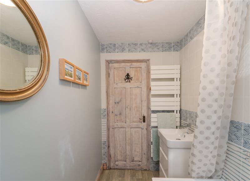 The bathroom (photo 2) at 41 Main Street, Sewerby