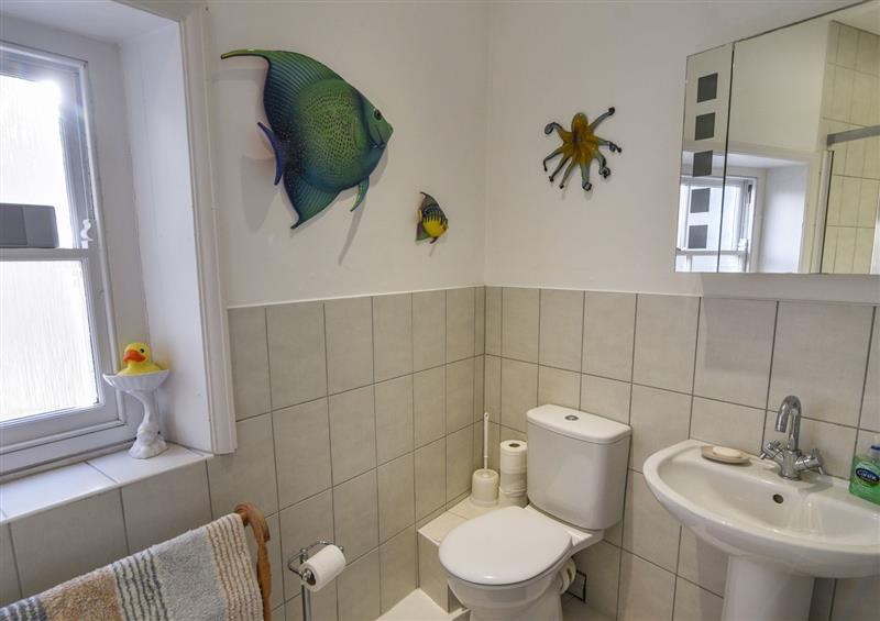 The bathroom at 42 Coombe Street, Lyme Regis