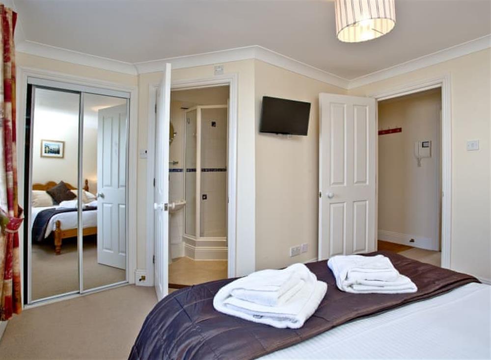Double bedroom (photo 4) at 42 Moorings Reach in , Brixham