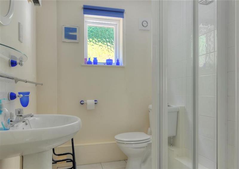 The bathroom at 44 Fernhill Heights, Charmouth