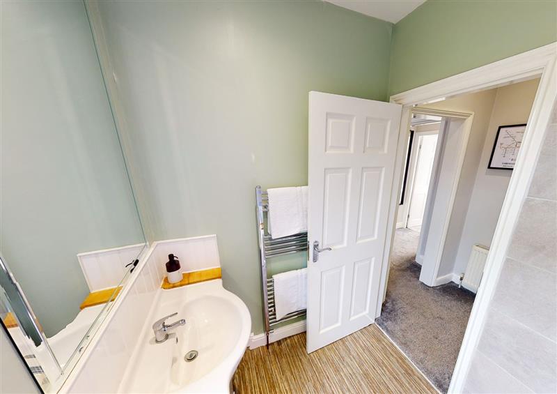 The bathroom (photo 2) at 44 Norwood Street, Scarborough