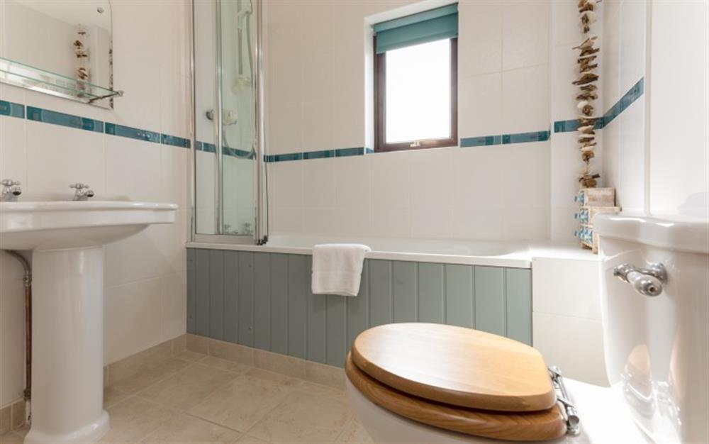 The family bathroom benefits from another shower over the bath. at 44 Upper Stables in Maenporth