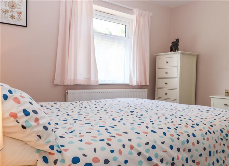 This is a bedroom at 46 By The Creek, Faversham