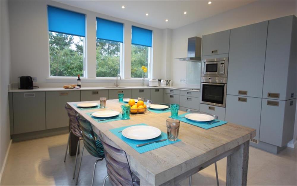 The well equipped modern kitchen at 46 Talland in Looe
