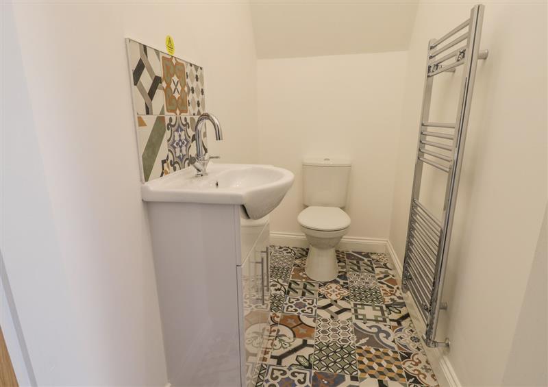 The bathroom (photo 3) at 47 Baxtergate, Whitby
