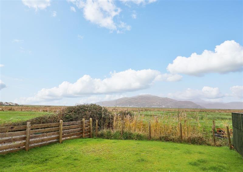 In the area at 48 Glan Y Mor, Fairbourne