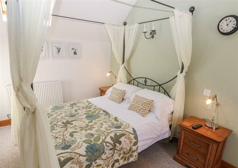 One of the bedrooms (photo 2) at 5 Cart-Tws Bach, St Davids