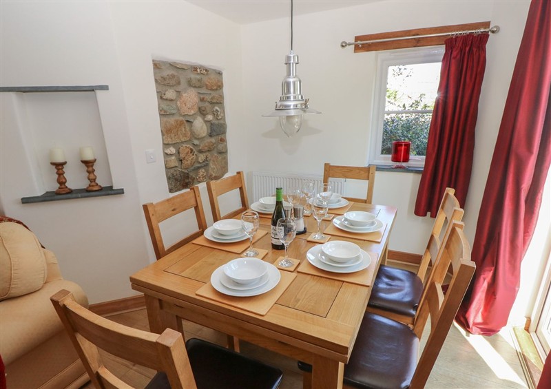 The dining area (photo 2) at 5 Cart-Tws Bach, St Davids