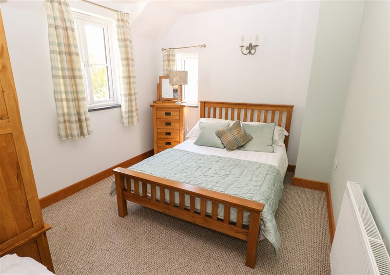 This is a bedroom at 5 Cart-Tws Bach, St Davids