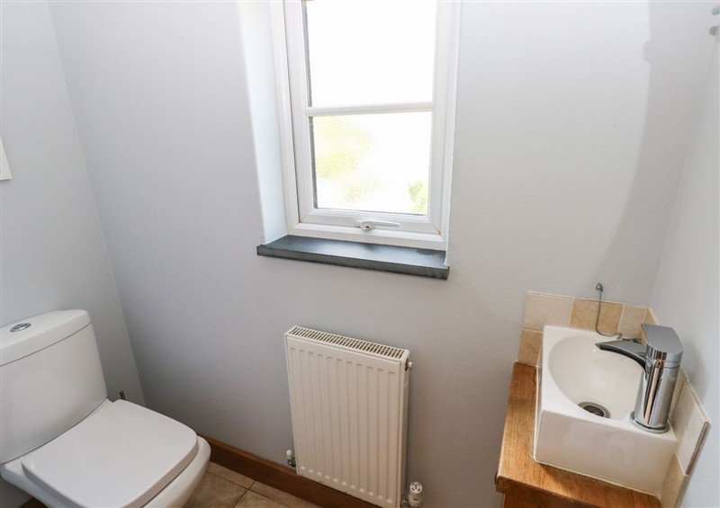 This is the bathroom at 5 Cart-Tws Bach, St Davids
