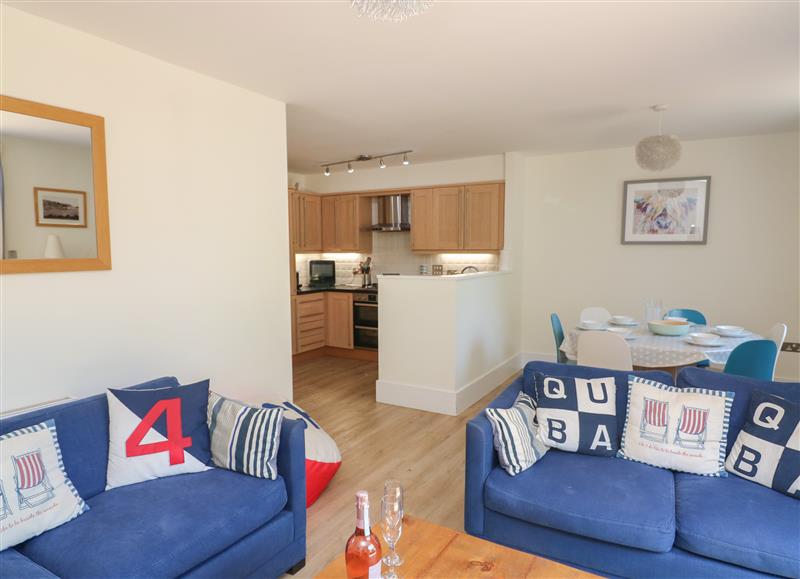 Relax in the living area at 5 Combehaven, Salcombe