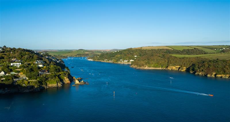 The setting around 5 Combehaven at 5 Combehaven, Salcombe