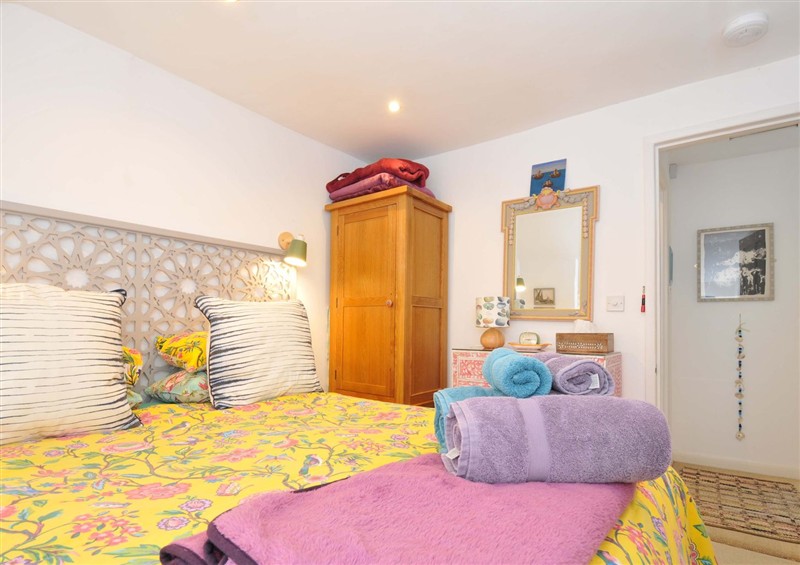 This is a bedroom at 5 Esplanade, Fowey