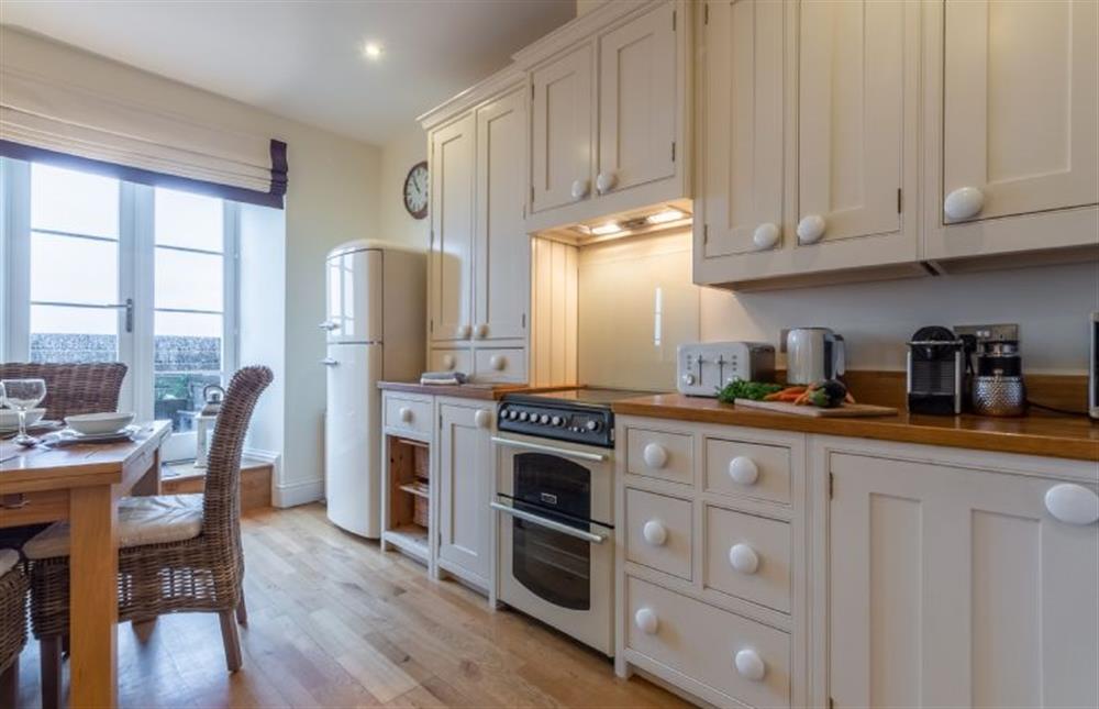 5 Fernhill, Cornwall: Natural light floods into the kitchen and dining area at 5 Fernhill, Carbis Bay