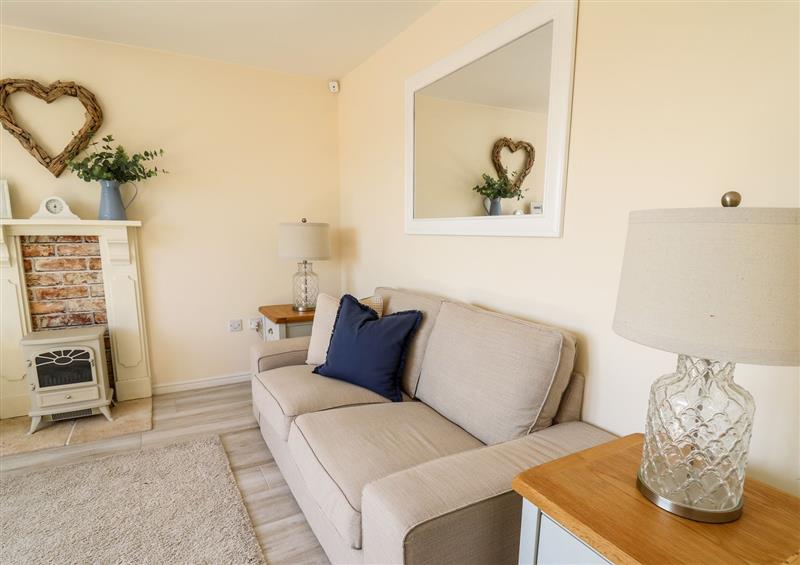 Relax in the living area (photo 2) at 5 Ffordd Y Meillion, Llanelli