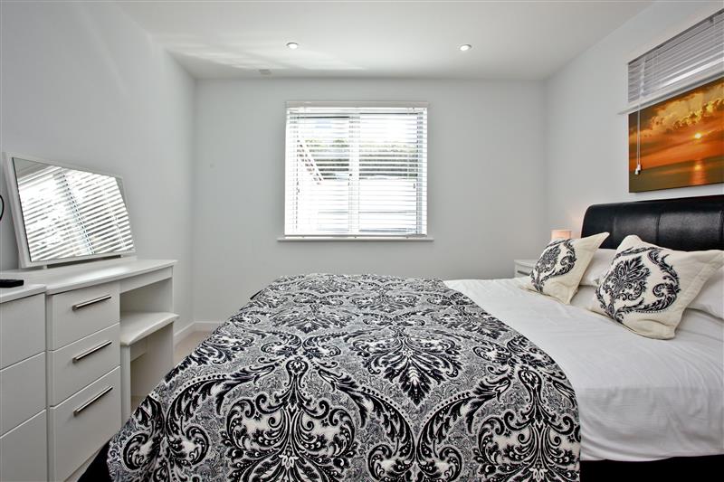 Double bedroom (photo 2) at 5 Fistral Beach, Newquay, Cornwall