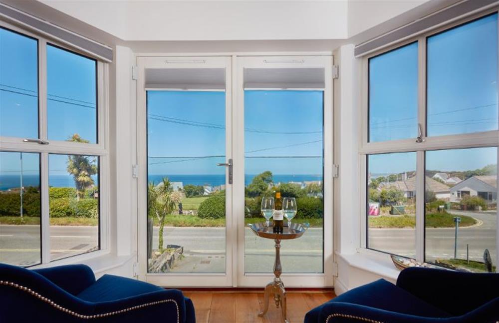 5 Four Seasons, Carbis Bay. Panoramic distant sea views from this lovely first floor apartment at 5 Four Seasons, Carbis Bay