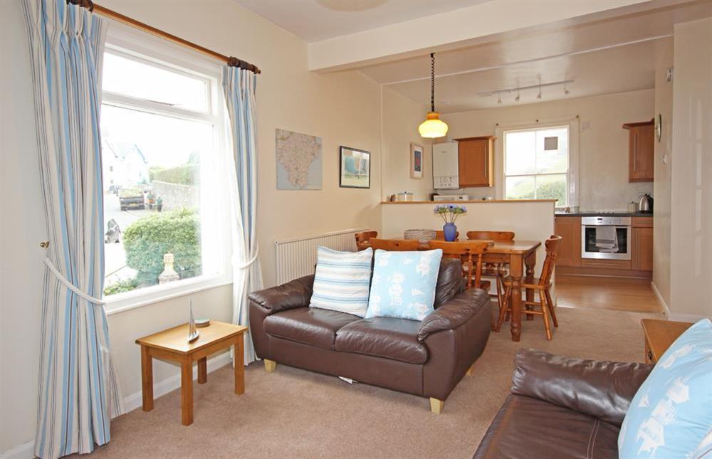 Open plan living accommodation at 5 Glenthorne House in , Salcombe