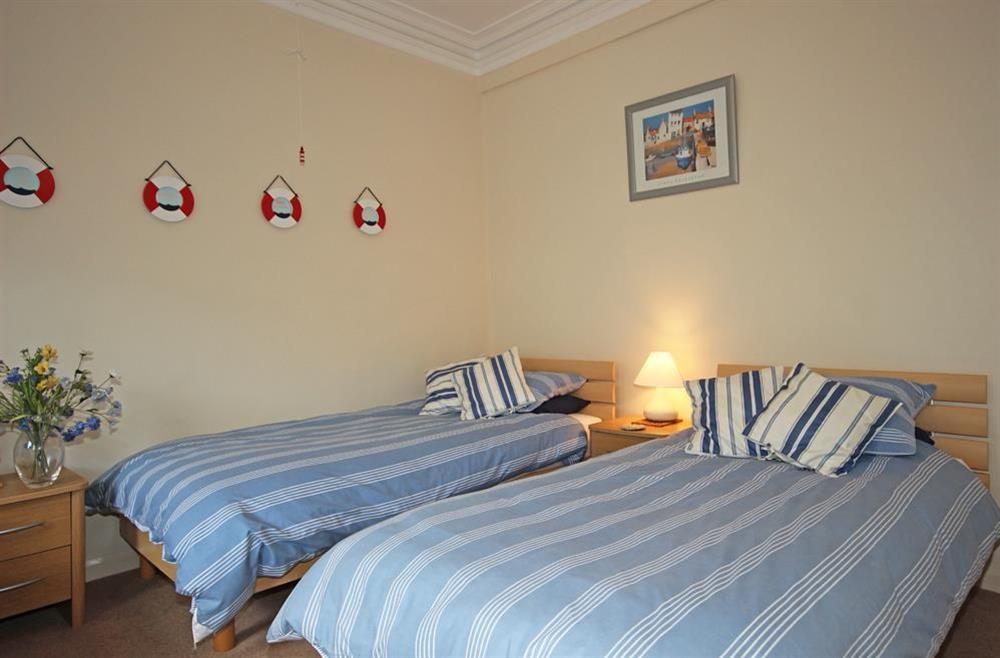 Twin bedroom at 5 Glenthorne House in , Salcombe