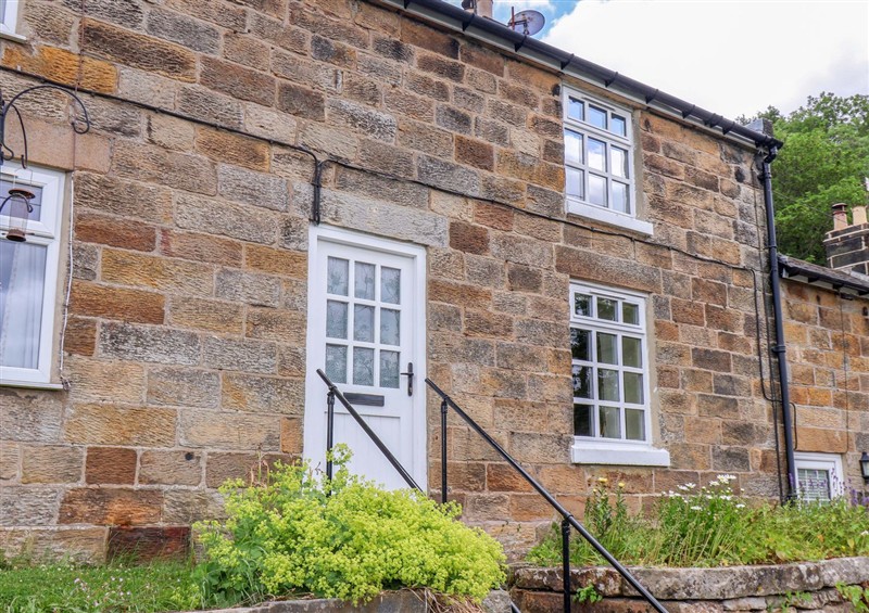 This is the setting of 5 Hollins Cottages