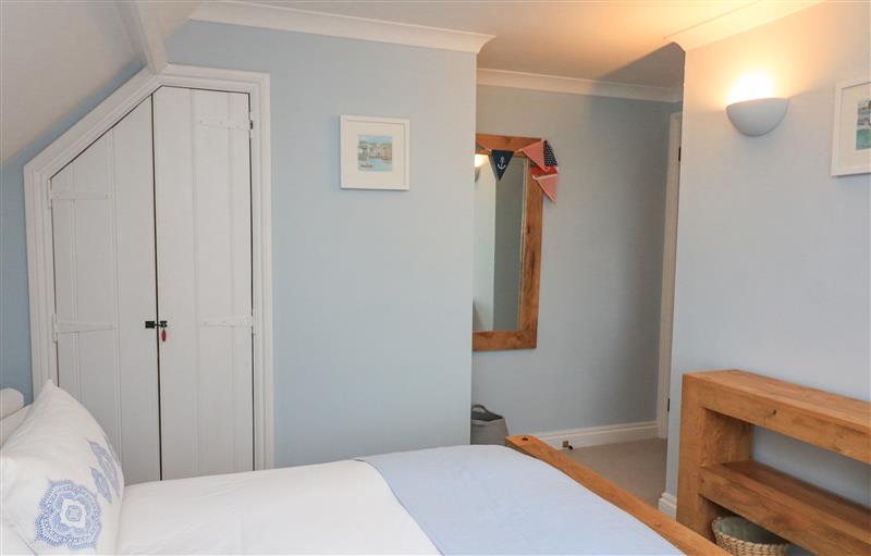 One of the 3 bedrooms at 5 Melbury, Salcombe