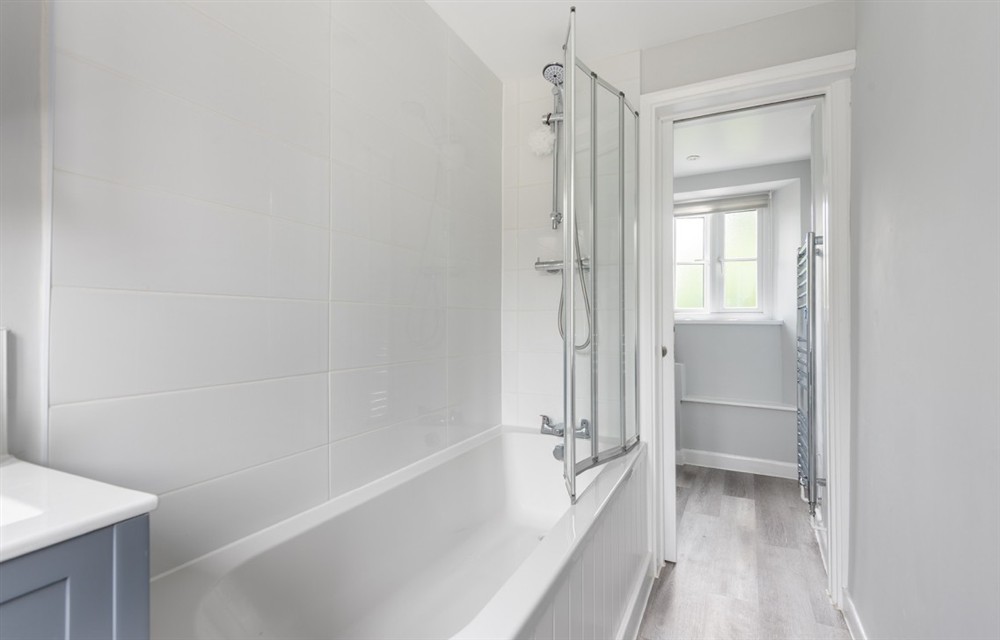 The bathroom (photo 3) at 5 Orchard Terrace in Slapton