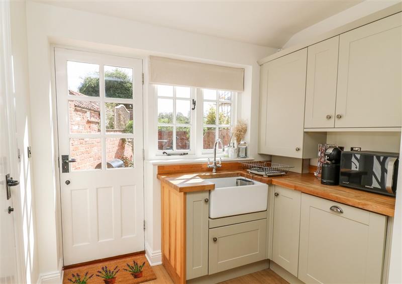 The kitchen at 5 Pond View Cottages, Brantingham near South Cave