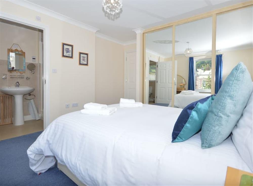 Double bedroom (photo 2) at 5 Shoreside in Teignmouth & Shaldon, South Devon