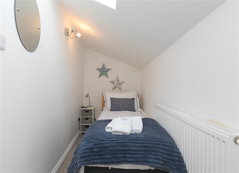 A bedroom in 5 St Brigids (photo 2) at 5 St Brigids, St Ives