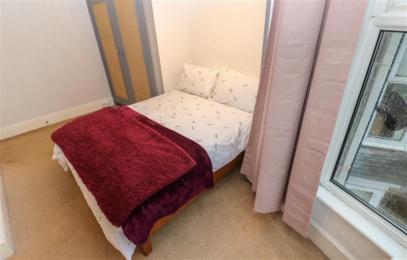 A bedroom in 5 St Ives at 5 St Ives, St Ives
