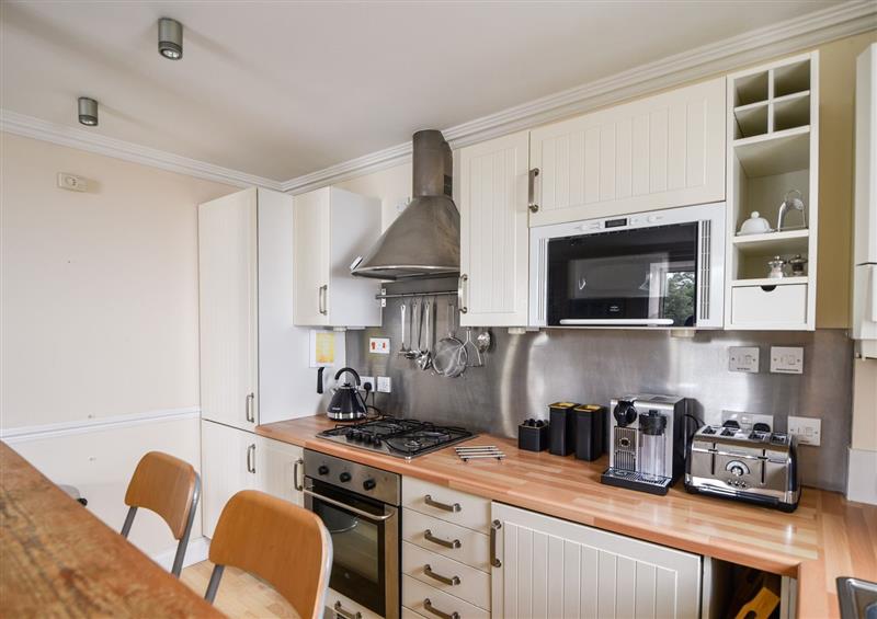 The kitchen (photo 3) at 5 St Michaels House, Lyme Regis
