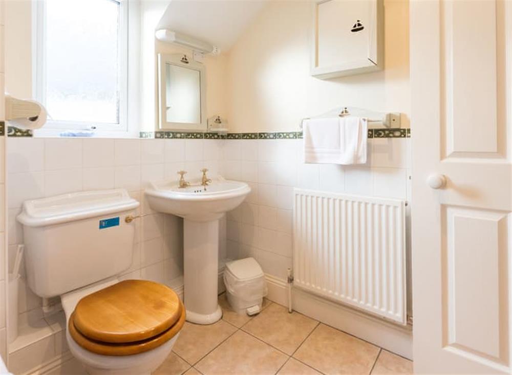 Bathroom (photo 2) at 50 Moorings Reach in Brixham, South Devon