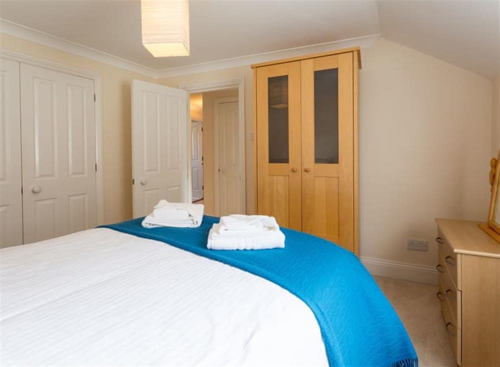 Double bedroom (photo 4) at 50 Moorings Reach in Brixham, South Devon