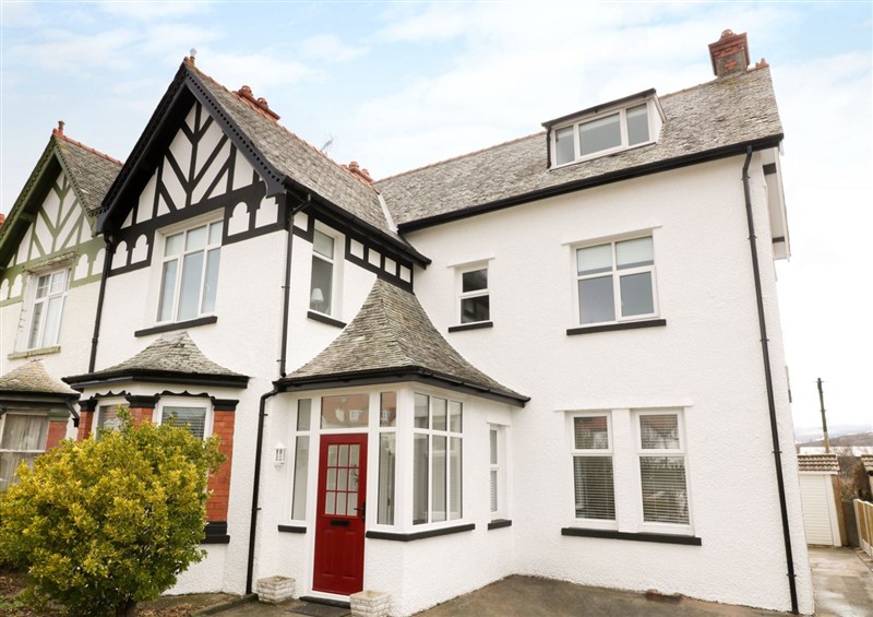 The setting of 51 Trinity Avenue at 51 Trinity Avenue, Llandudno