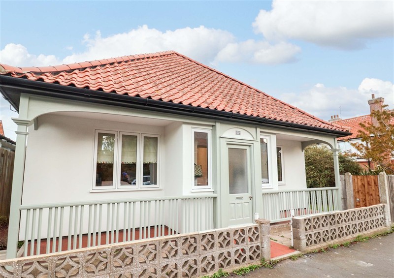 This is the setting of 52 Lee Road at 52 Lee Road, Aldeburgh