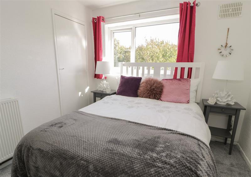 One of the 4 bedrooms (photo 3) at 56 High Street, Cemaes Bay
