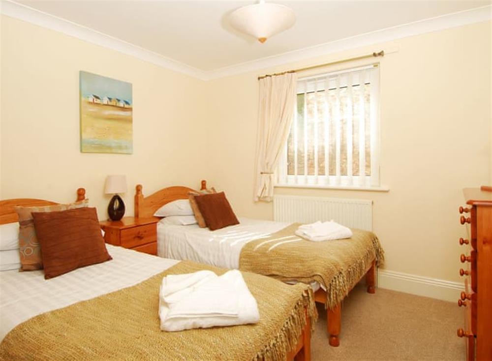 Twin bedroom at 56 Moorings Reach in Brixham, South Devon