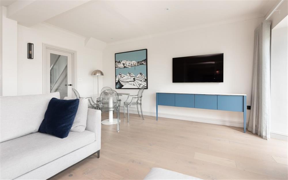 Enjoy the living room at 5a Courtenay Terrace in Salcombe