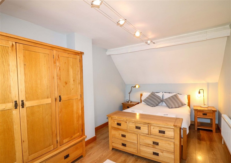 A bedroom in 6 Brook Court at 6 Brook Court, Thulston near Derby